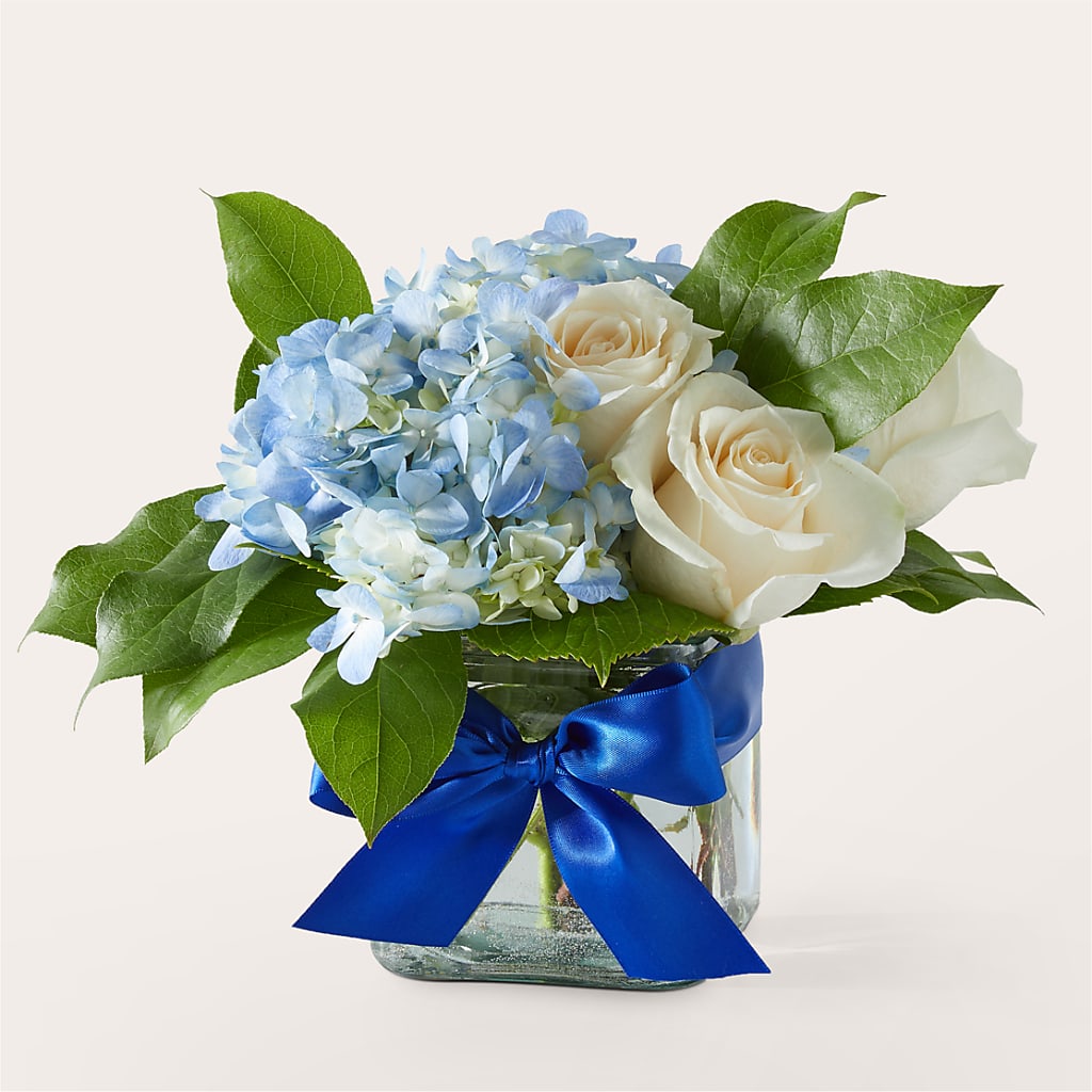 Sky Blue Delight Bouquet – BUSSE AND RIECK FLOWERS PLANTS & GIFTS, Kankakee IL