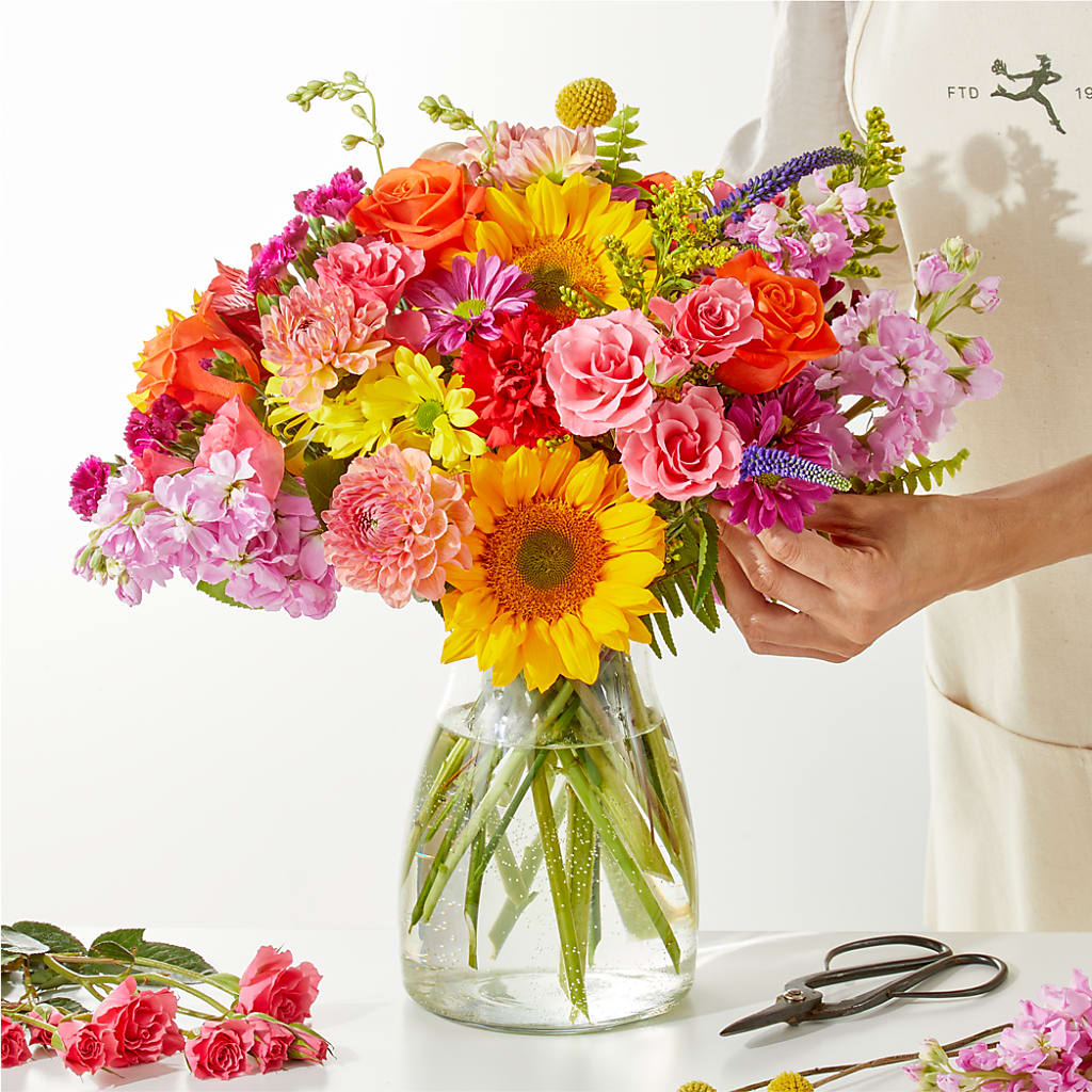 Cue the Confetti - A Florist Original – BUSSE AND RIECK FLOWERS PLANTS & GIFTS, Kankakee IL