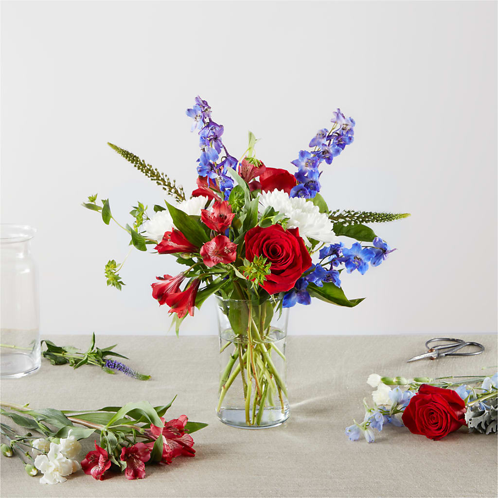 Star Spangled - A Florist Original – BUSSE AND RIECK FLOWERS PLANTS & GIFTS, Kankakee IL