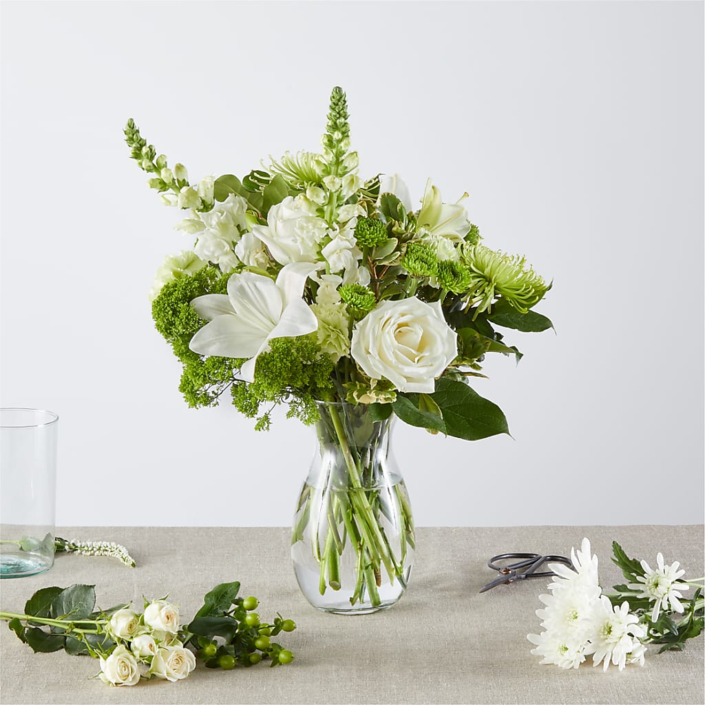 Irish Garden - A Florist Original – BUSSE AND RIECK FLOWERS PLANTS & GIFTS, Kankakee IL