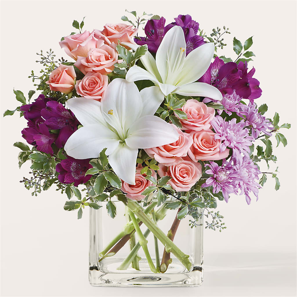 Mani Pedi Bouquet – BUSSE AND RIECK FLOWERS PLANTS & GIFTS, Kankakee IL