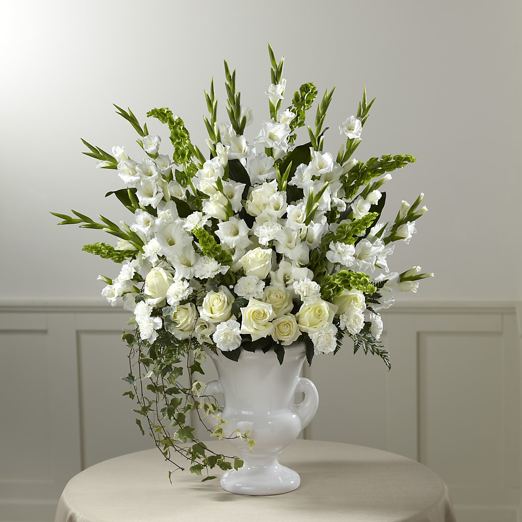 Fond Reflections Arrangement – BUSSE AND RIECK FLOWERS PLANTS & GIFTS, Kankakee IL