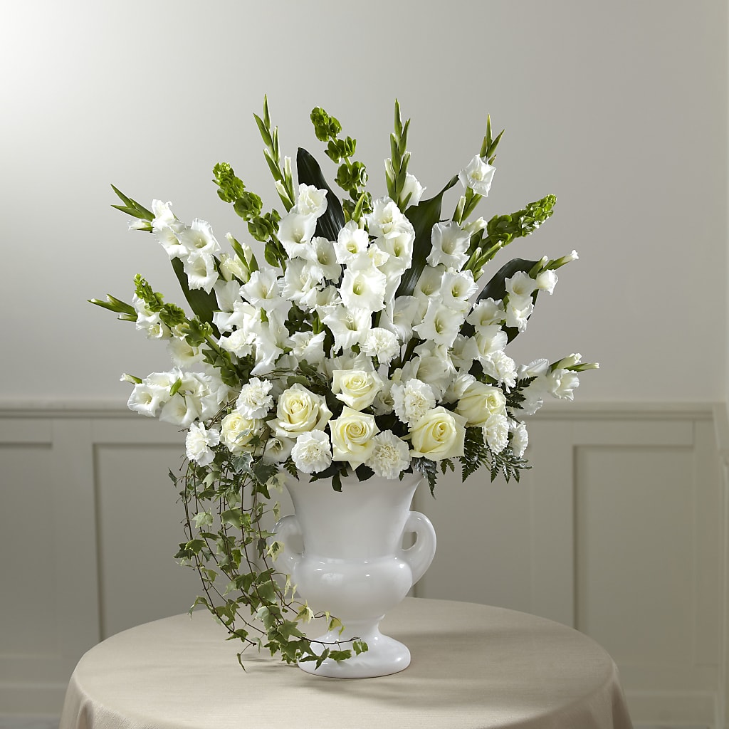 Fond Reflections Arrangement – BUSSE AND RIECK FLOWERS PLANTS & GIFTS, Kankakee IL