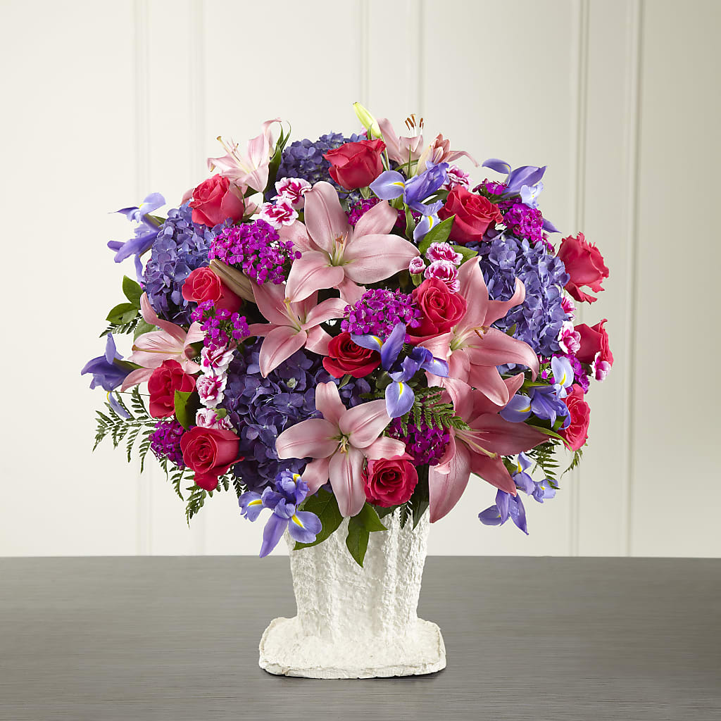 We Fondly Remember Arrangement – BUSSE AND RIECK FLOWERS PLANTS & GIFTS, Kankakee IL
