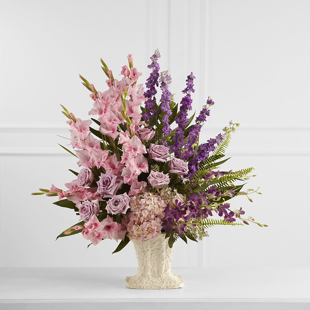 Flowing Garden Arrangement – BUSSE AND RIECK FLOWERS PLANTS & GIFTS, Kankakee IL