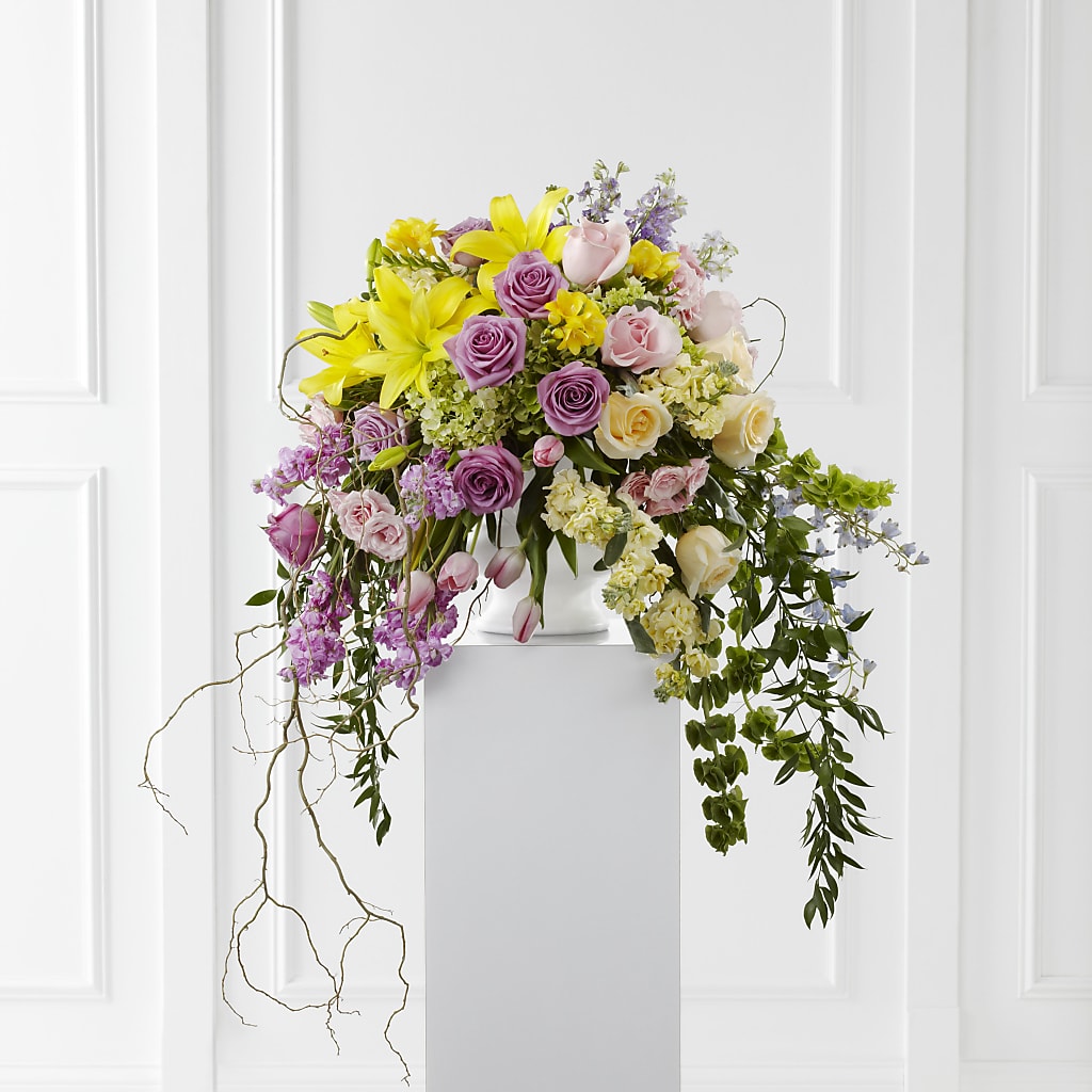 Display of Affection Arrangement – BUSSE AND RIECK FLOWERS PLANTS & GIFTS, Kankakee IL