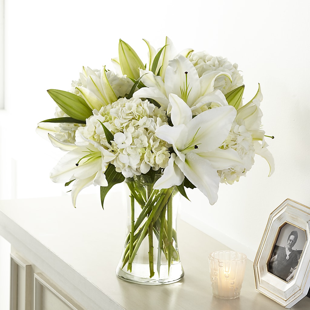 Compassionate Lily Bouquet – BUSSE AND RIECK FLOWERS PLANTS & GIFTS, Kankakee IL