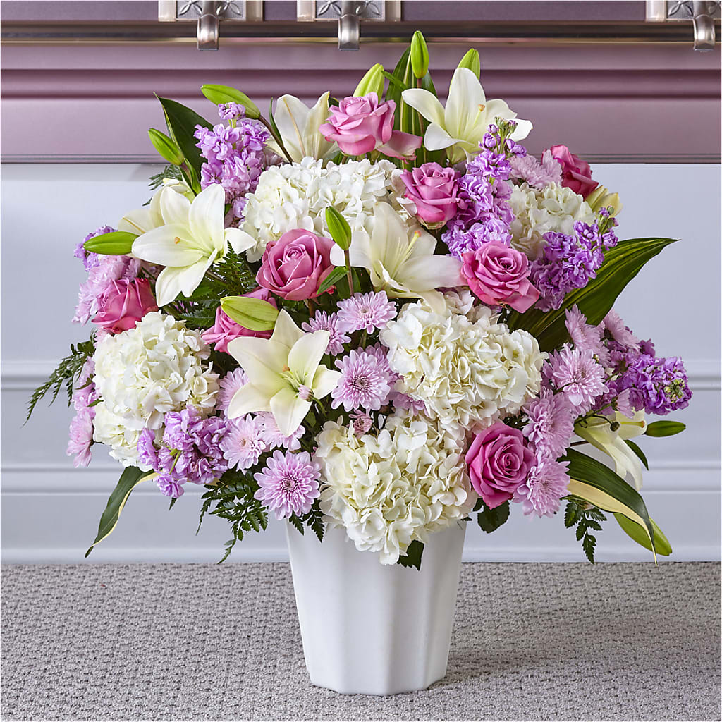 Heaven Sent Floor Basket – BUSSE AND RIECK FLOWERS PLANTS & GIFTS, Kankakee IL