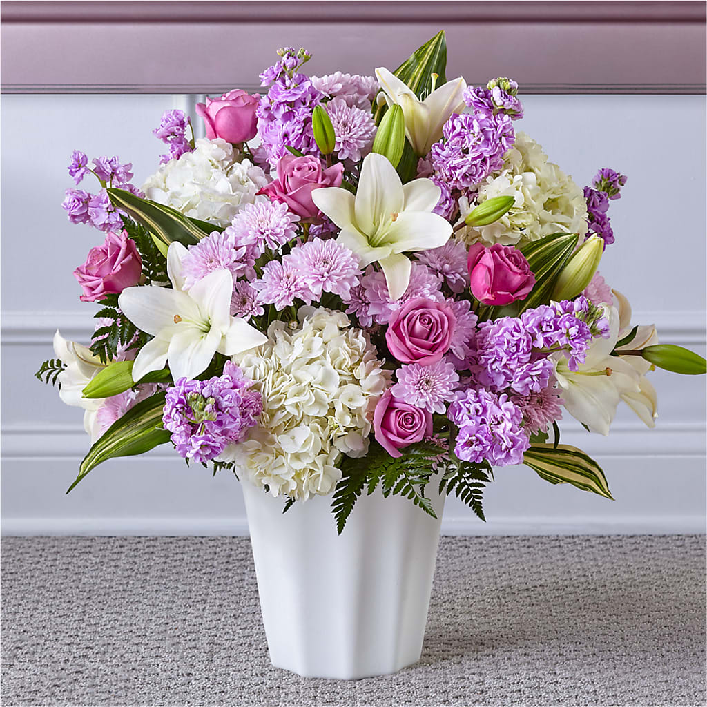 Heaven Sent Floor Basket – BUSSE AND RIECK FLOWERS PLANTS & GIFTS, Kankakee IL