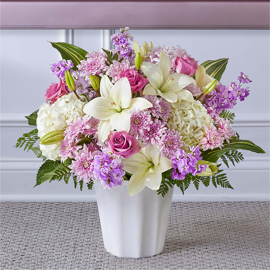 Heaven Sent Floor Basket – BUSSE AND RIECK FLOWERS PLANTS & GIFTS, Kankakee IL