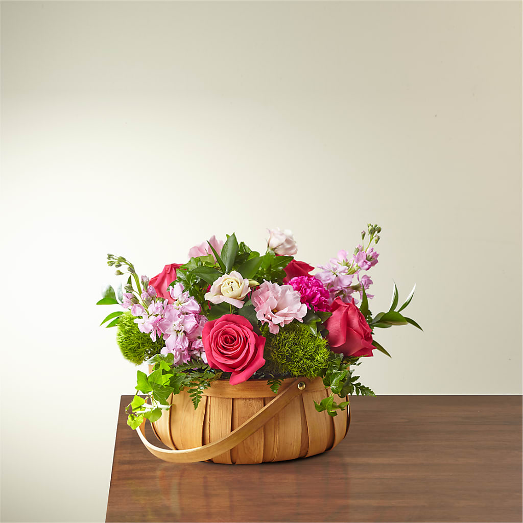 Radiance in Bloom Basket – BUSSE AND RIECK FLOWERS PLANTS & GIFTS, Kankakee IL