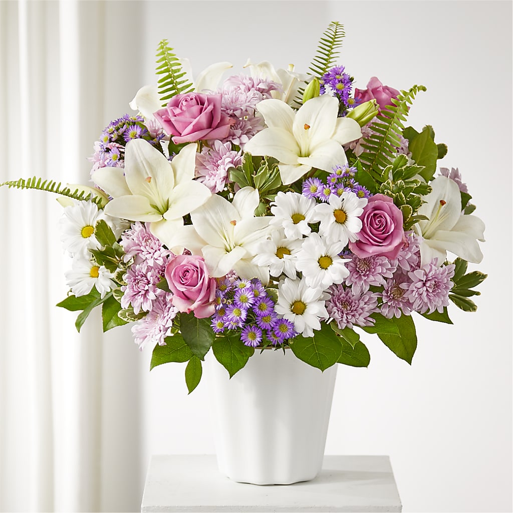 Warmest Thoughts Tabletop Basket – BUSSE AND RIECK FLOWERS PLANTS & GIFTS, Kankakee IL