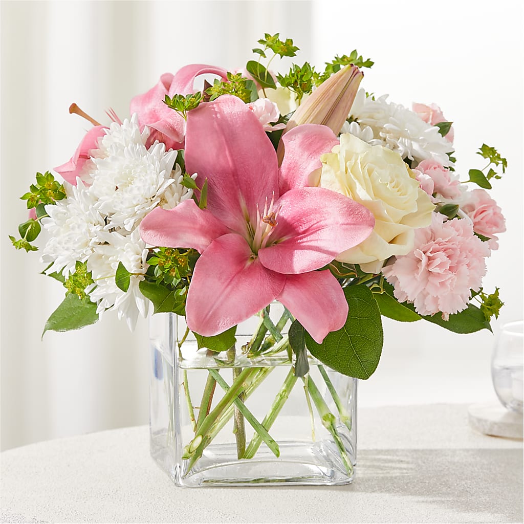 By Your Side Bouquet – BUSSE AND RIECK FLOWERS PLANTS & GIFTS, Kankakee IL