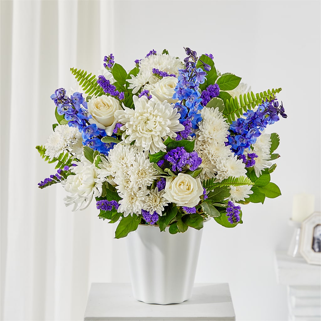 Hold Dear Tabletop Basket – BUSSE AND RIECK FLOWERS PLANTS & GIFTS, Kankakee IL