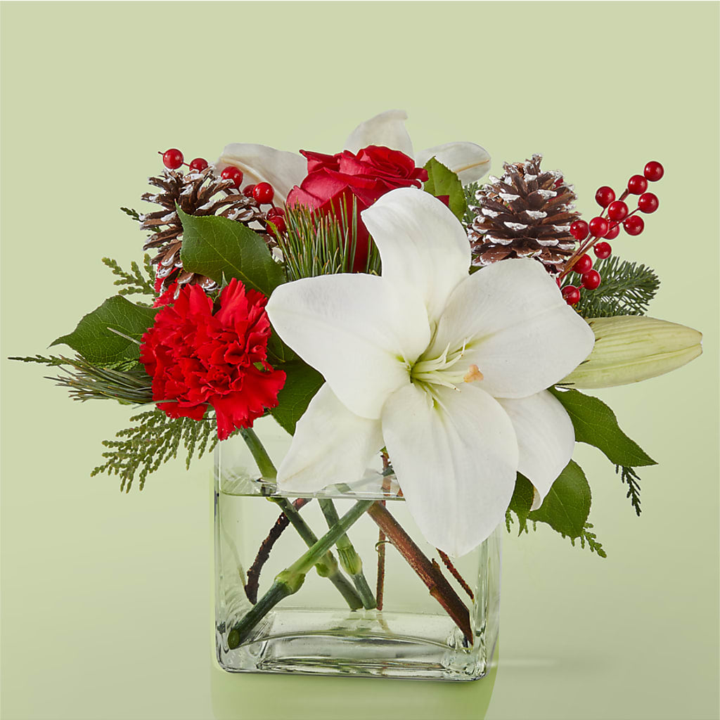 Glistening Icicles Bouquet – BUSSE AND RIECK FLOWERS PLANTS & GIFTS, Kankakee IL