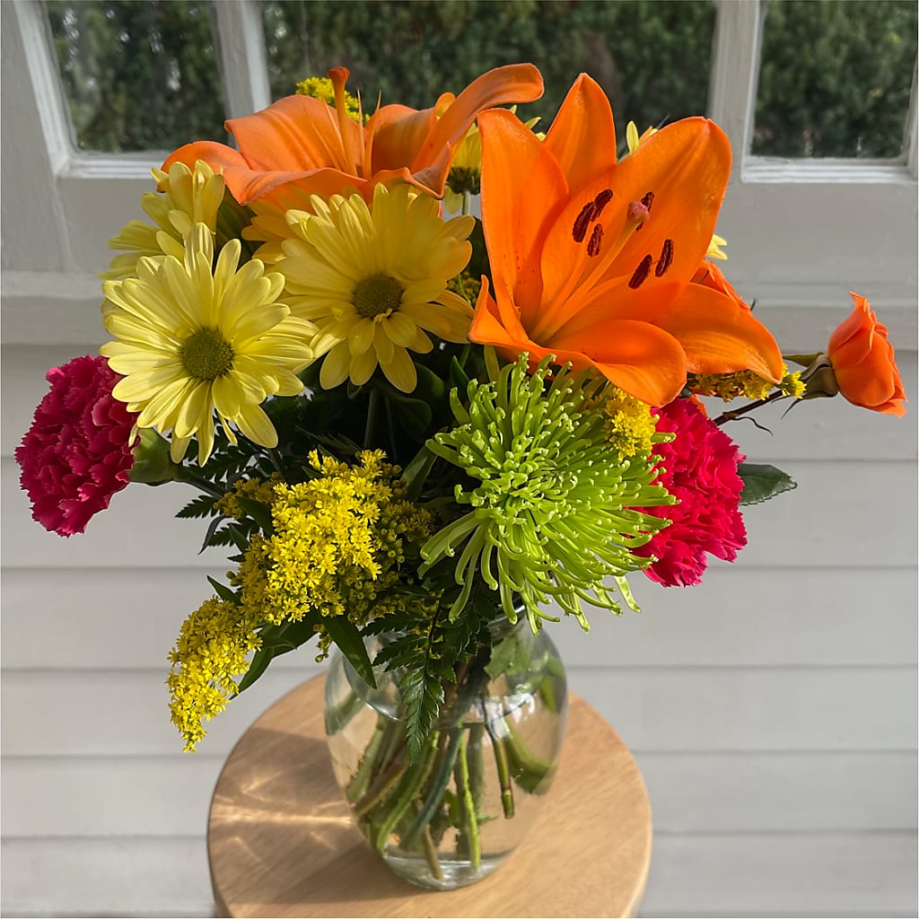 Bold & Bright – A Florist Original – BUSSE AND RIECK FLOWERS PLANTS & GIFTS, Kankakee IL