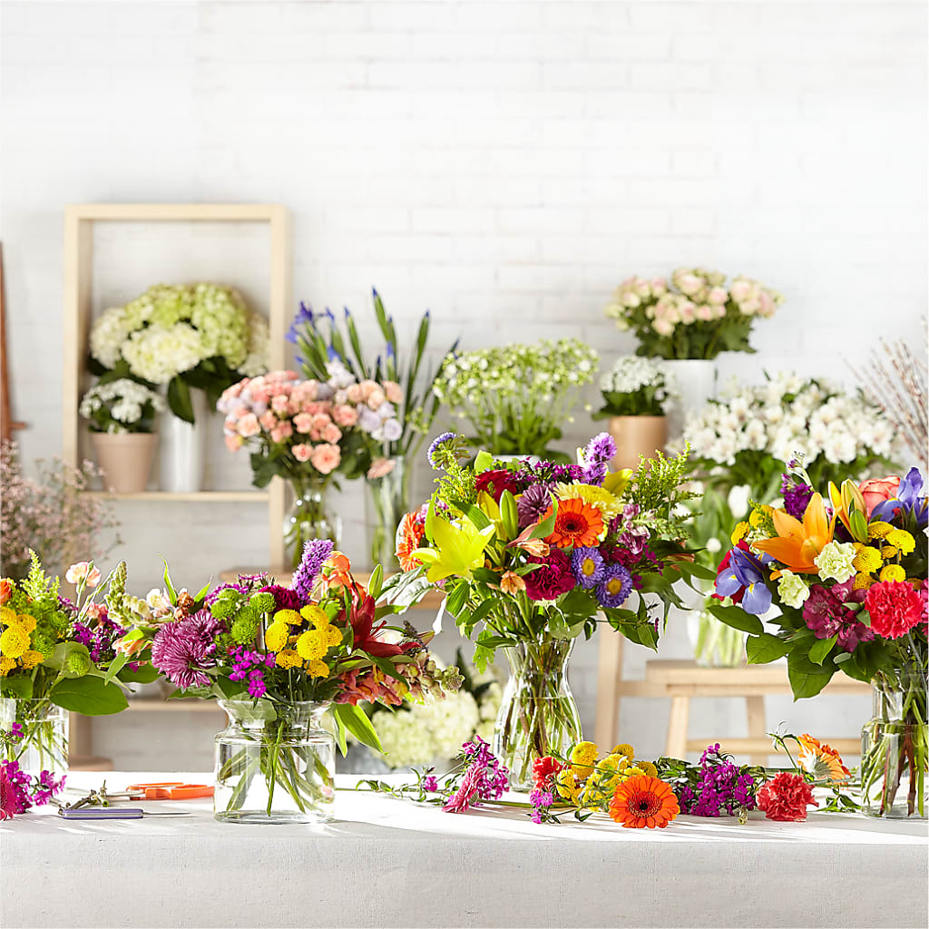 Bold & Bright – A Florist Original – BUSSE AND RIECK FLOWERS PLANTS & GIFTS, Kankakee IL