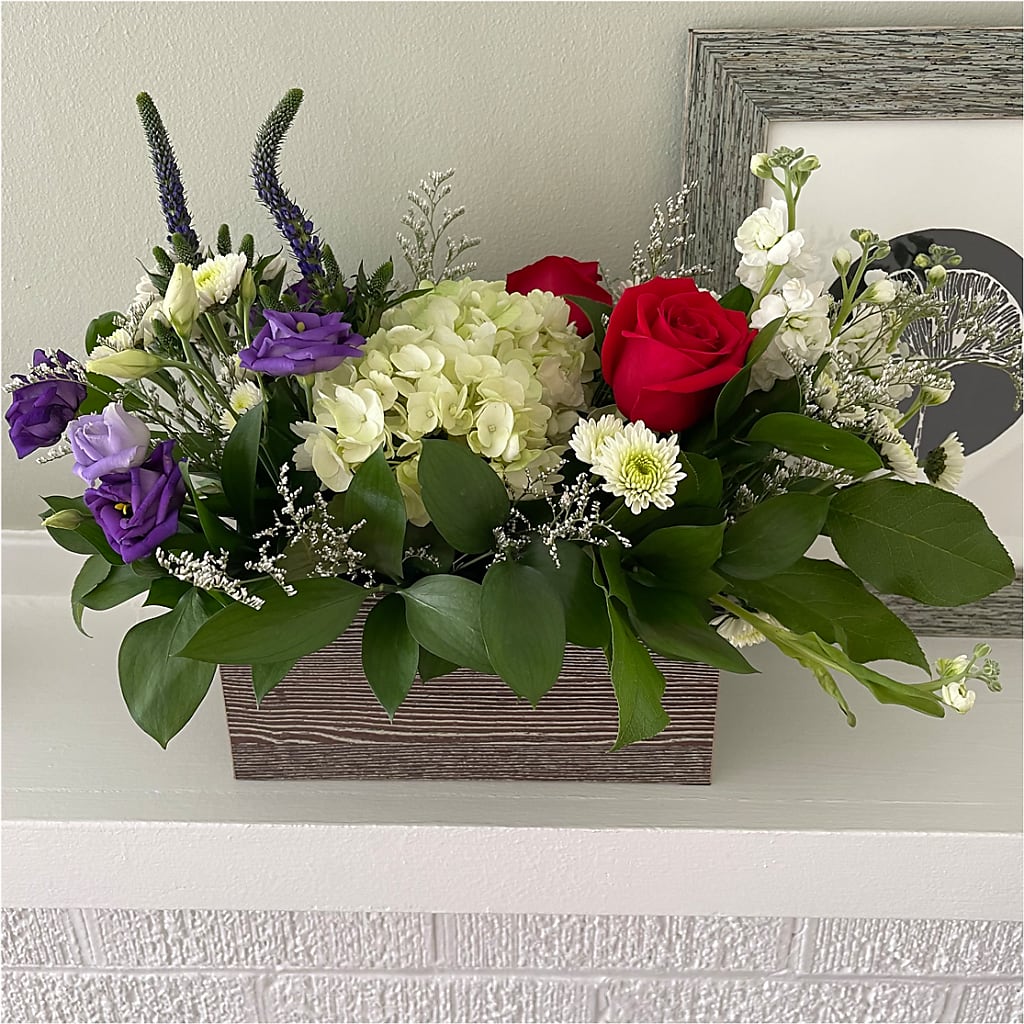 Sweet Magnolia Bouquet – BUSSE AND RIECK FLOWERS PLANTS & GIFTS, Kankakee IL