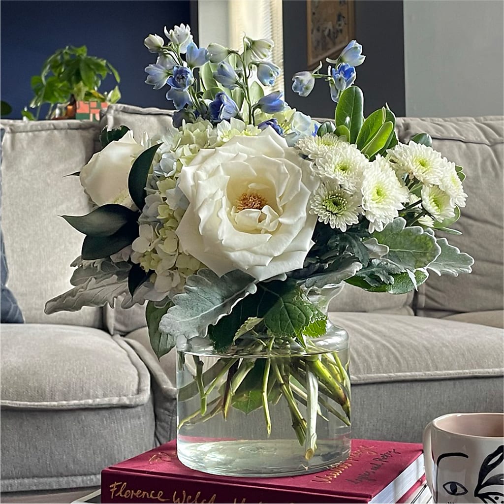 Clear Skies Bouquet – BUSSE AND RIECK FLOWERS PLANTS & GIFTS, Kankakee IL