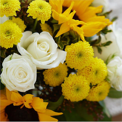 Luminous Morning Bouquet – BUSSE AND RIECK FLOWERS PLANTS & GIFTS, Kankakee IL