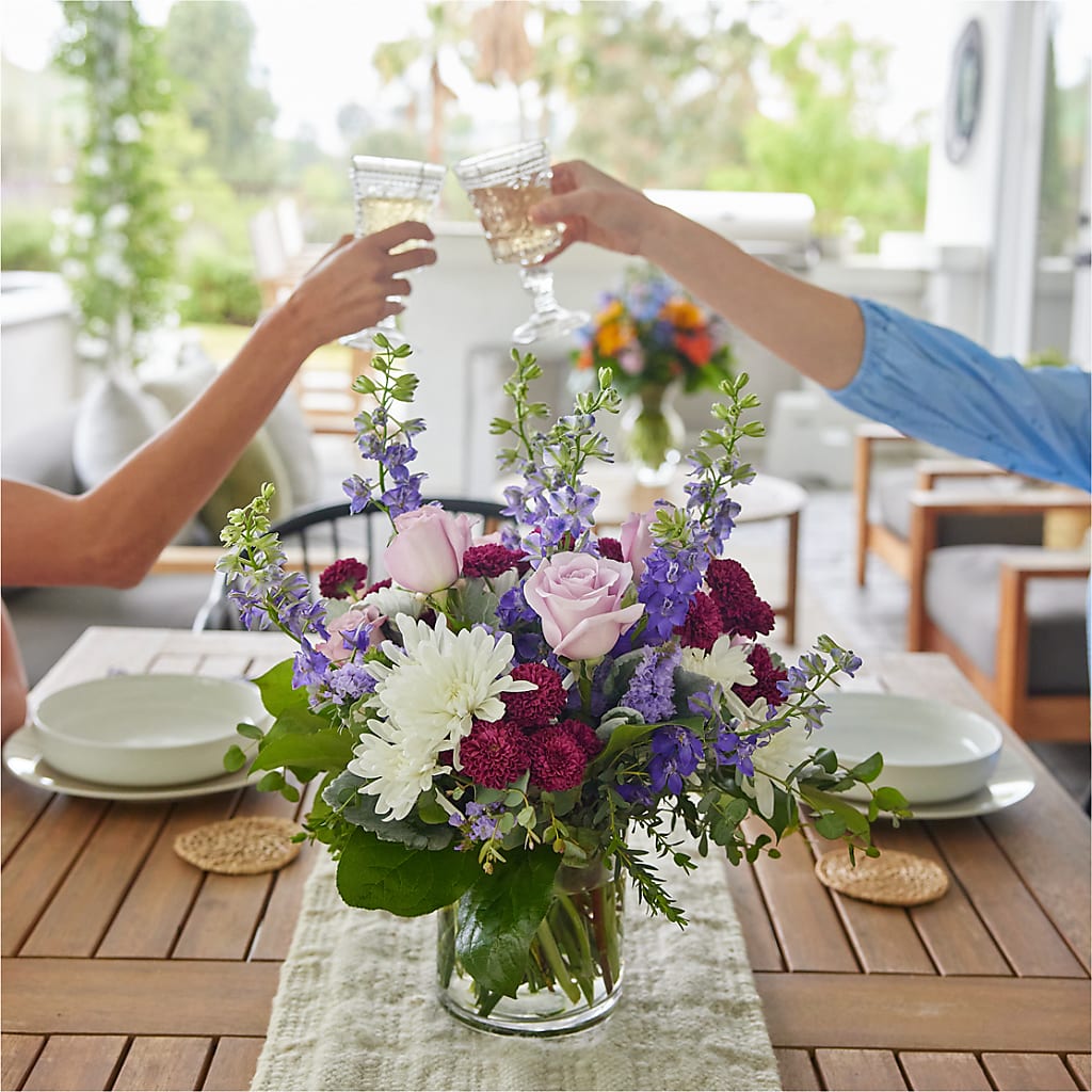 Violet Frost Bouquet – BUSSE AND RIECK FLOWERS PLANTS & GIFTS, Kankakee IL