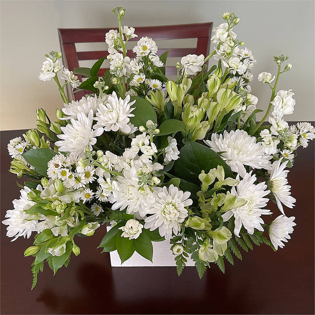 Eternal Affection Arrangement – BUSSE AND RIECK FLOWERS PLANTS & GIFTS, Kankakee IL