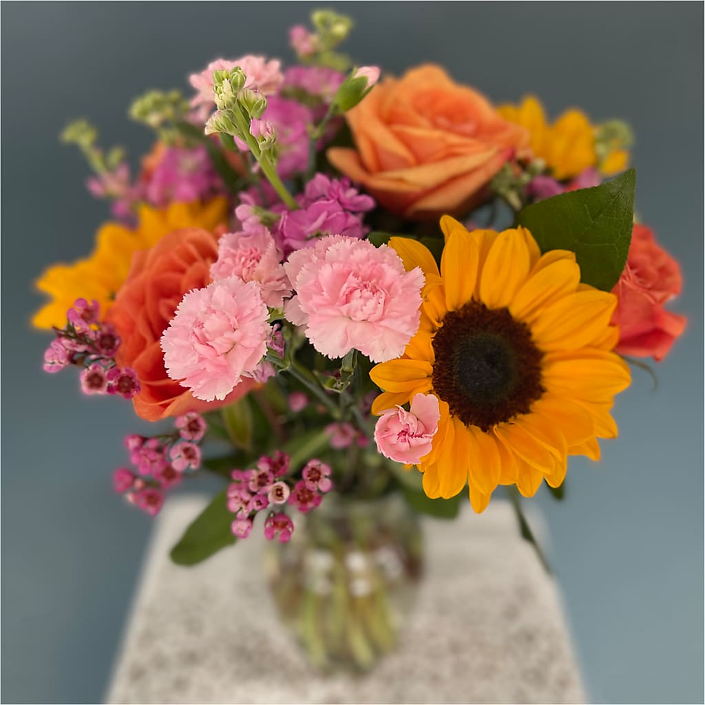 Yellow Brick Road Bouquet – BUSSE AND RIECK FLOWERS PLANTS & GIFTS, Kankakee IL
