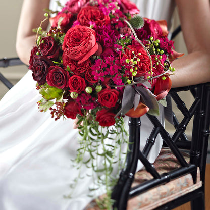 Pure Grace Bouquet – BUSSE AND RIECK FLOWERS PLANTS & GIFTS, Kankakee IL