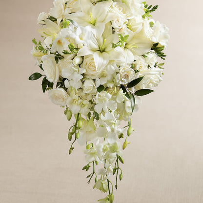 White Wonders Bouquet – BUSSE AND RIECK FLOWERS PLANTS & GIFTS, Kankakee IL